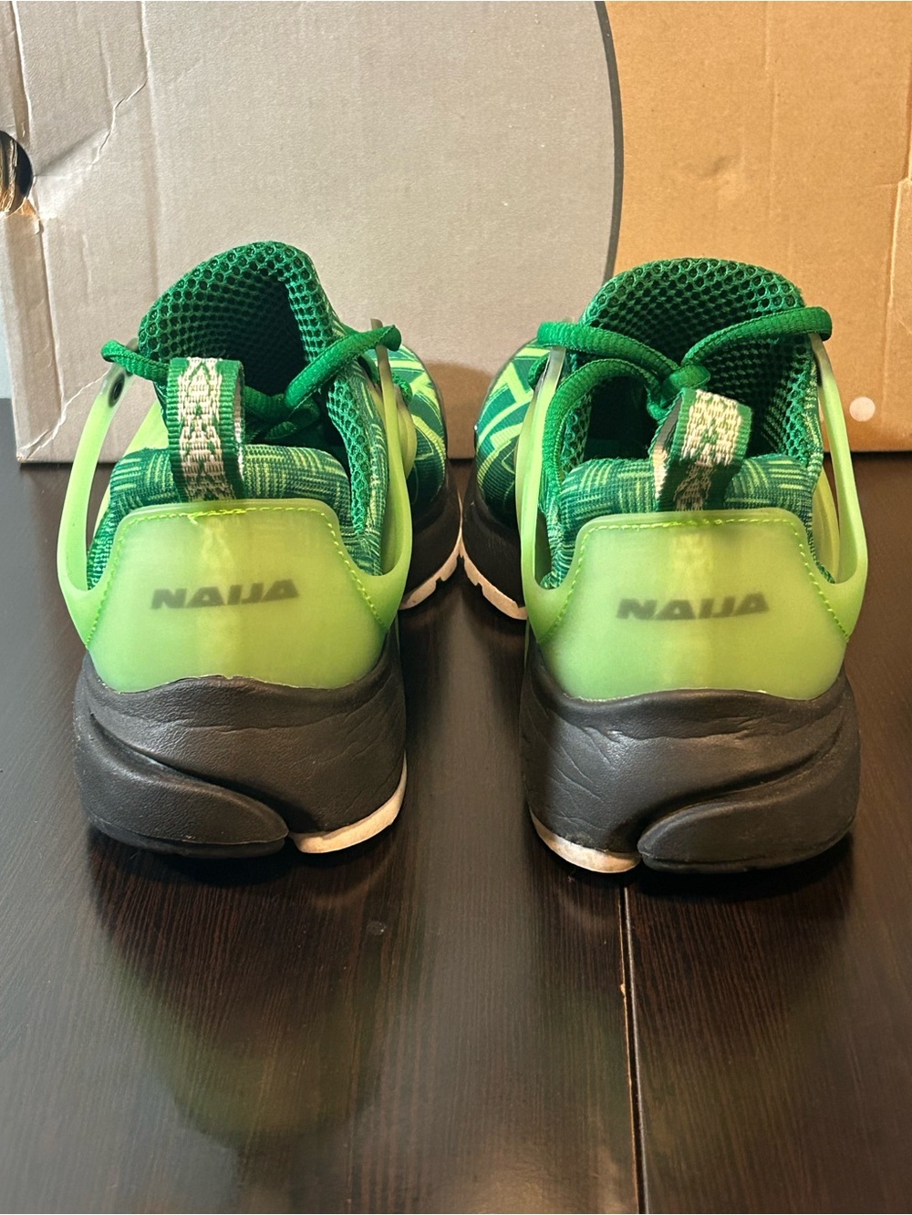 Nike women’s Air Presto ‘Naija’ pine green size small - Picture 4 of 15
